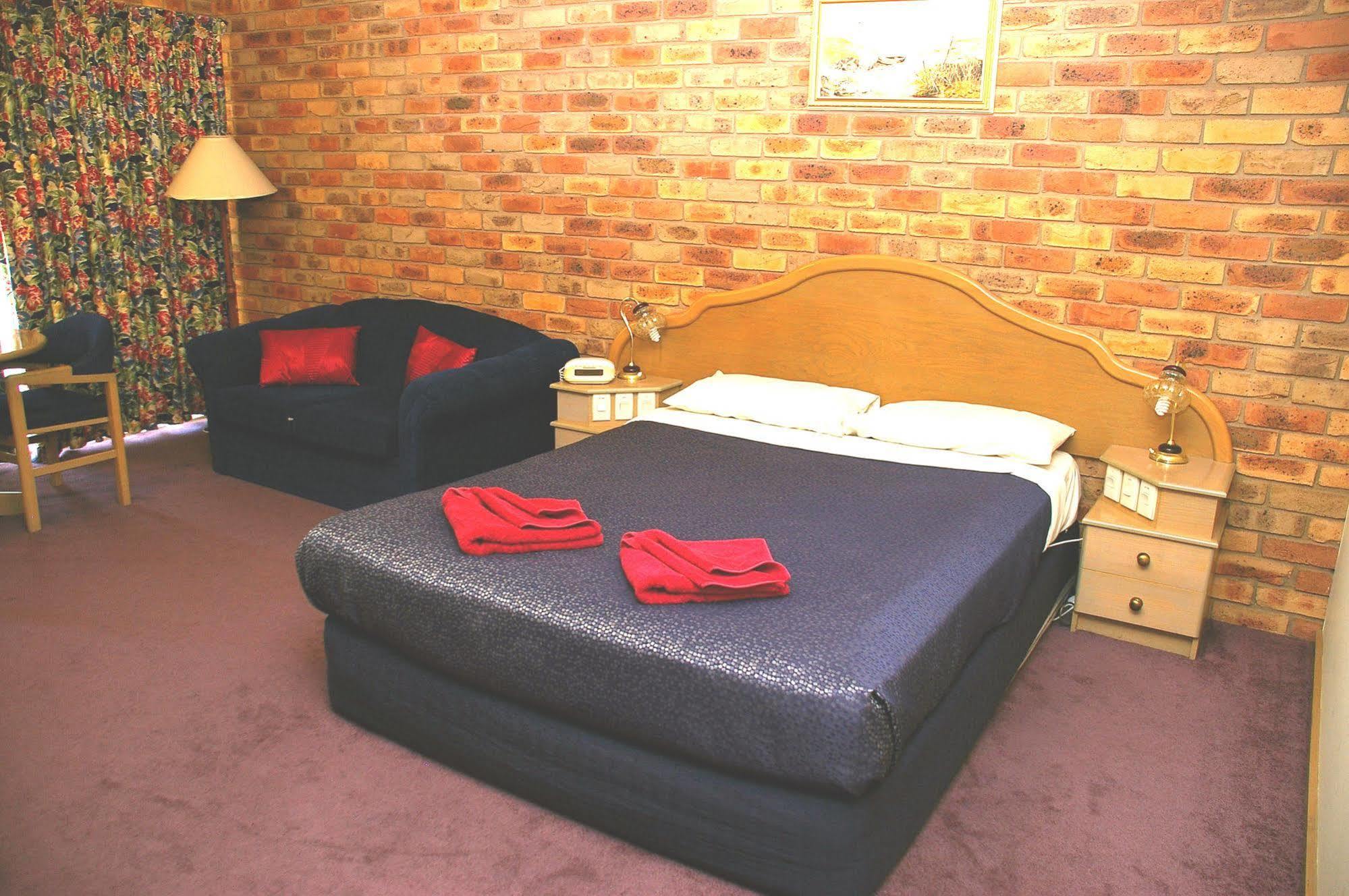 Pines Country Club Motor Inn Shepparton Exterior foto