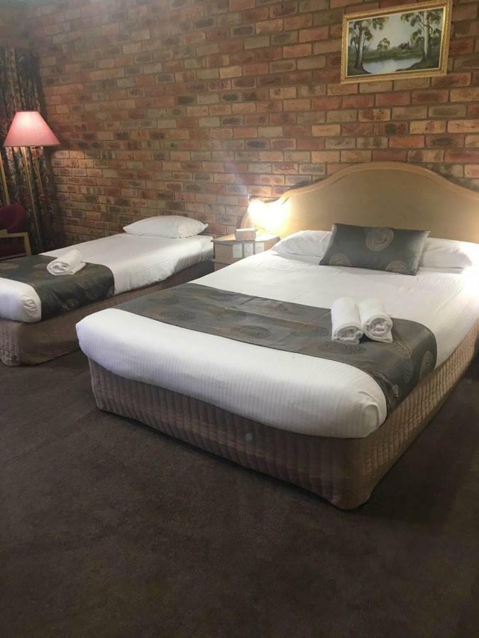 Pines Country Club Motor Inn Shepparton Exterior foto