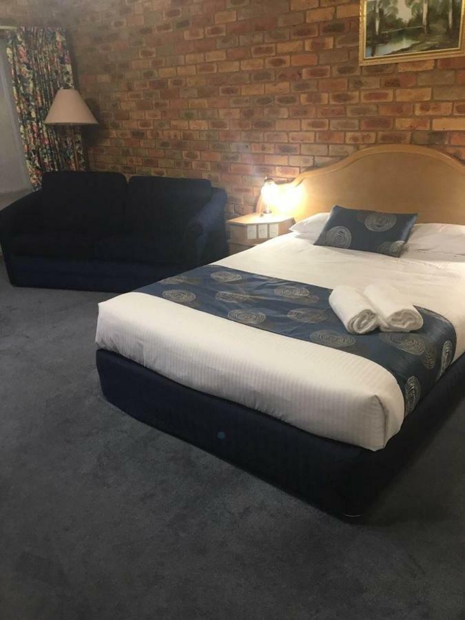 Pines Country Club Motor Inn Shepparton Exterior foto